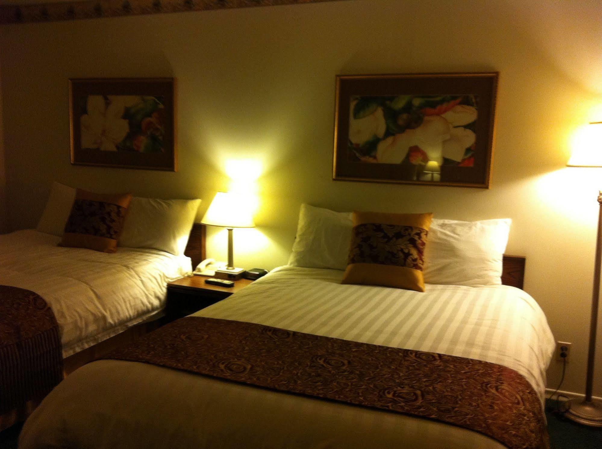 Redwood Motor Inn Brandon Extérieur photo