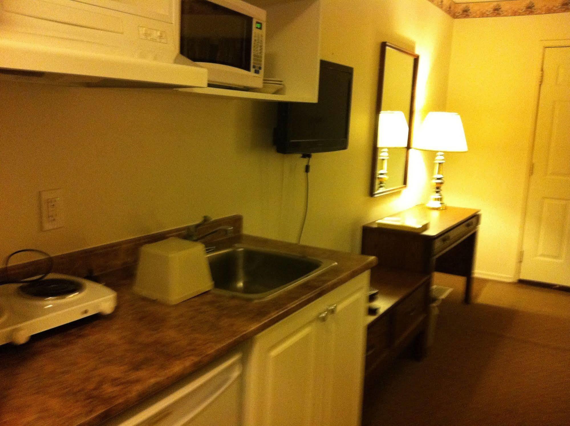 Redwood Motor Inn Brandon Extérieur photo